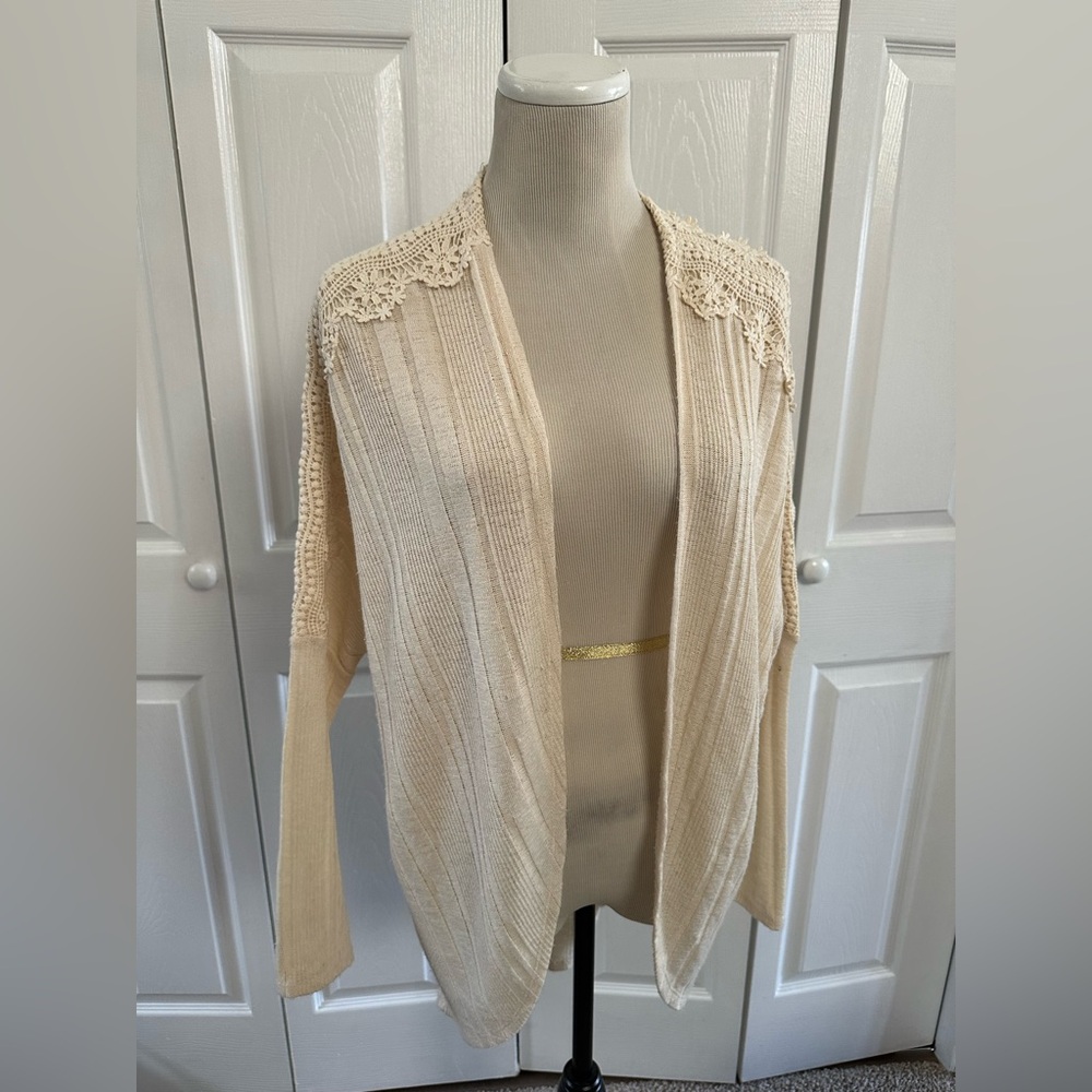 Daytrip Cream Open Crochet-Trim Cardigan small